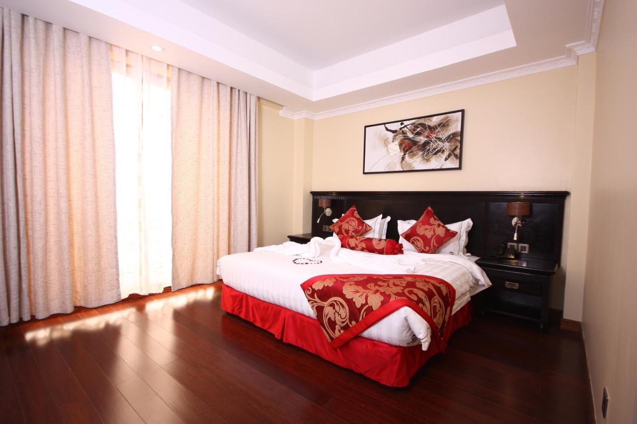 The White Rhino Hotel Nyeri Exterior photo