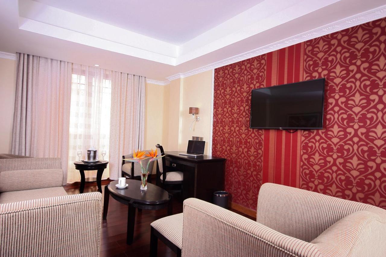 The White Rhino Hotel Nyeri Exterior photo