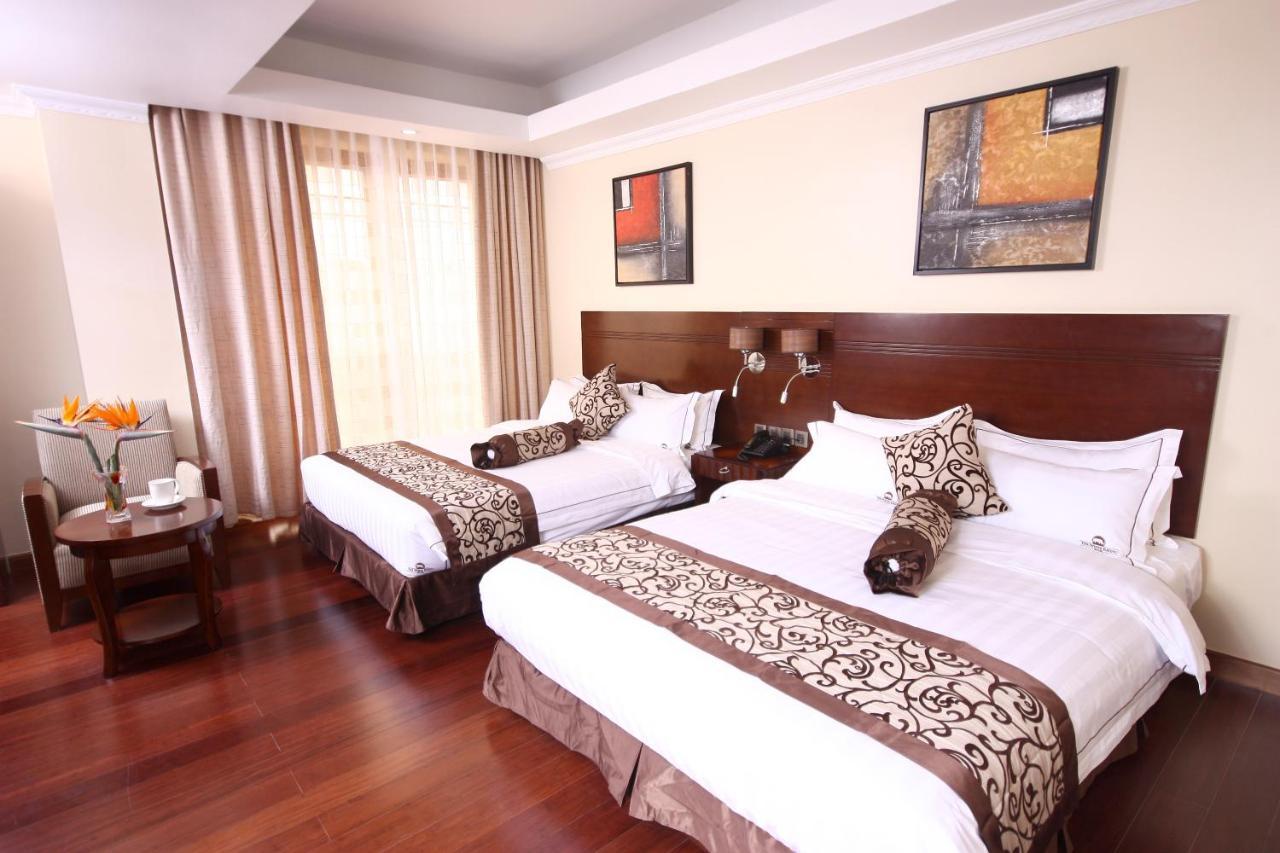 The White Rhino Hotel Nyeri Exterior photo